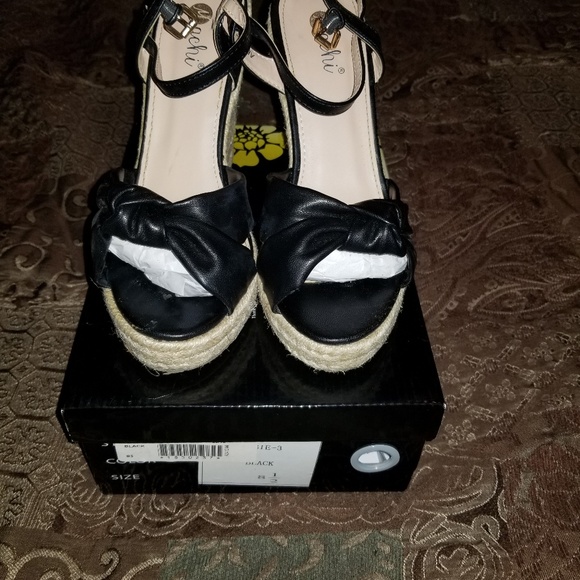 Shoes - Picture 1 of 6